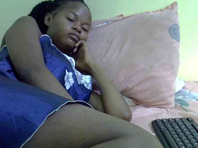 Hotdreamteen001 webcam