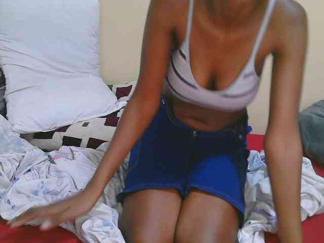 Hotdreamteen001 webcam