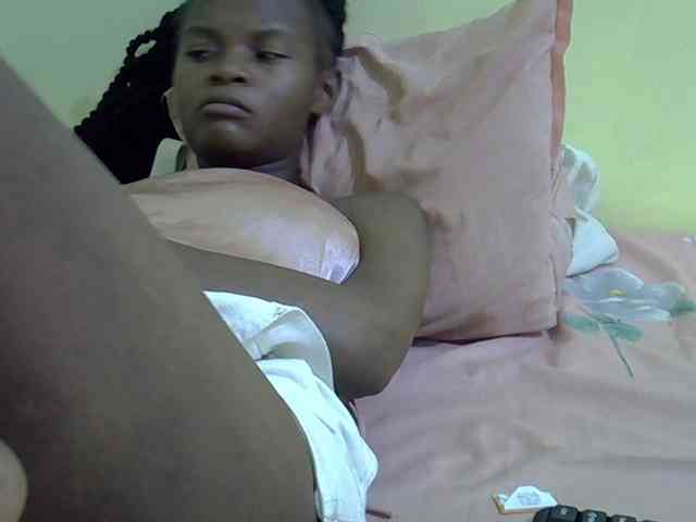 Hotdreamteen001 webcam