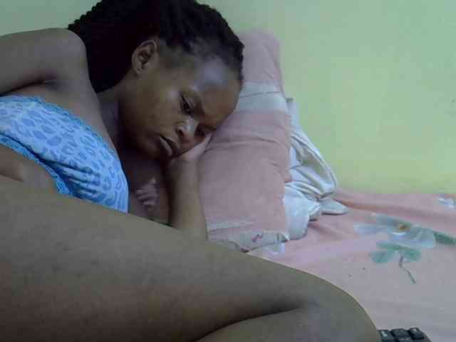 Hotdreamteen001 webcam