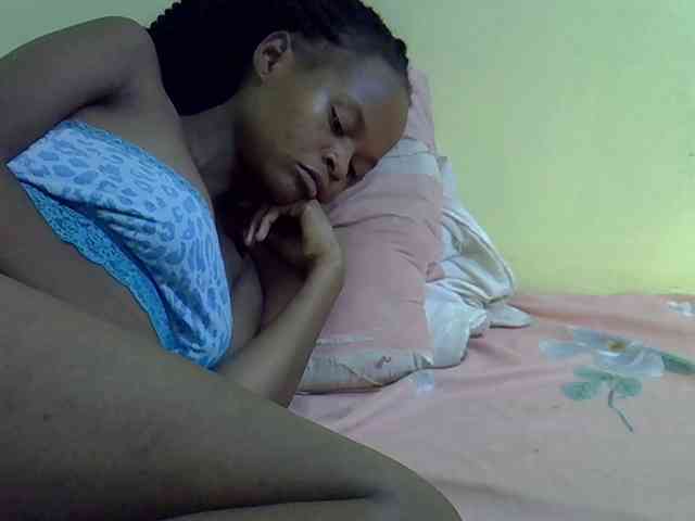 Hotdreamteen001 webcam