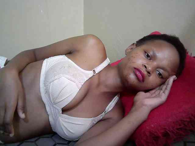 Hotdreamteen001 webcam