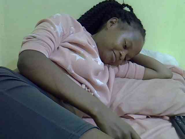 Hotdreamteen001 webcam