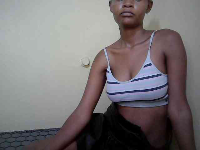 Hotdreamteen001 webcam