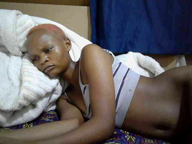 Hotdreamteen001 webcam