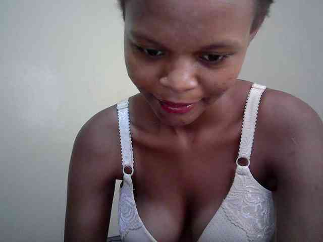 Hotdreamteen001 webcam