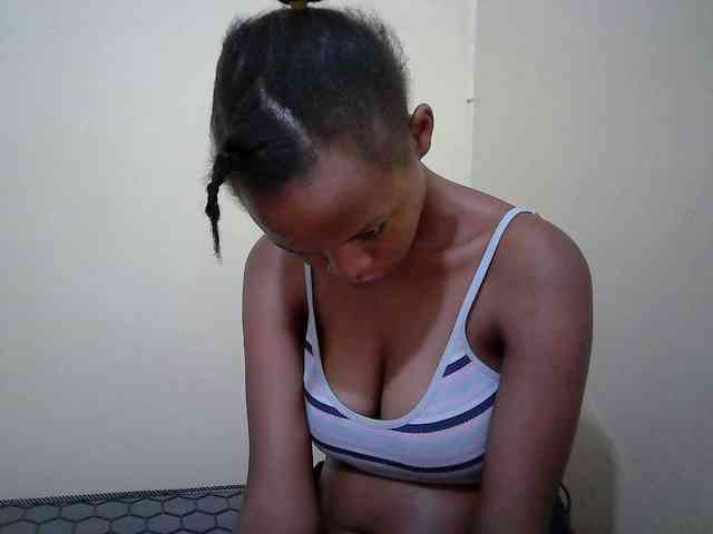 Hotdreamteen001 webcam