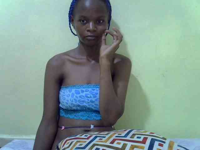 Hotdreamteen001 webcam