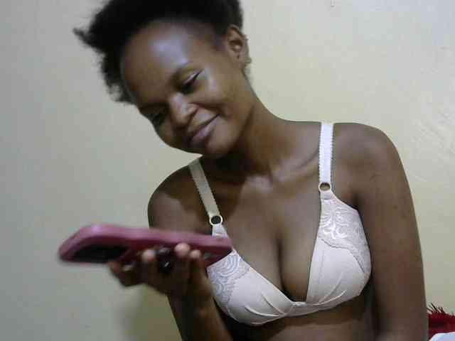 Hotdreamteen001 webcam