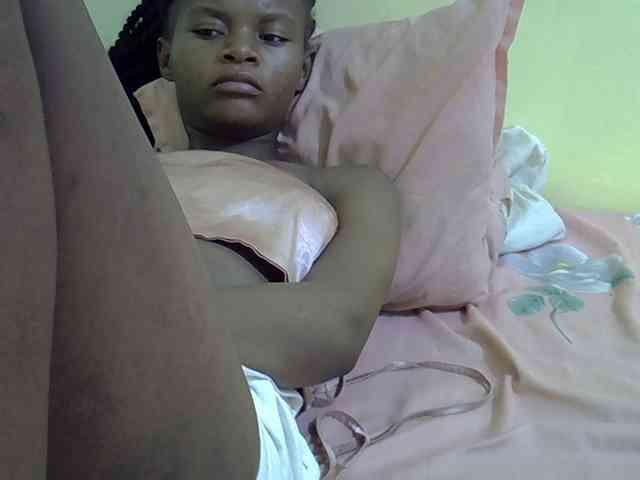 Hotdreamteen001 webcam