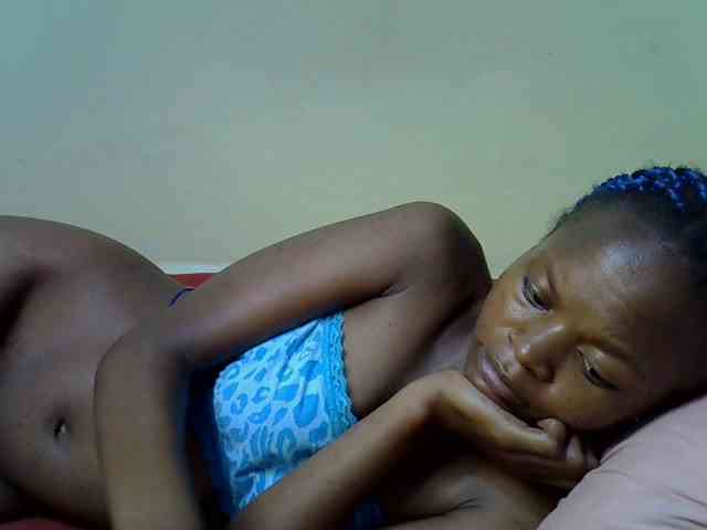 Hotdreamteen001 webcam