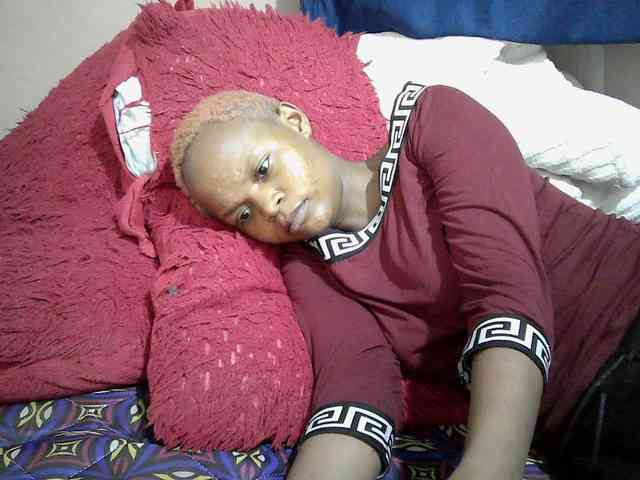 Hotdreamteen001 webcam