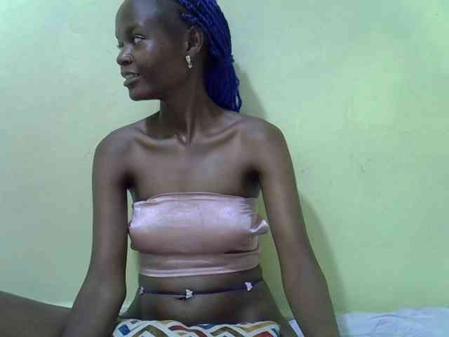 Hotdreamteen001 webcam