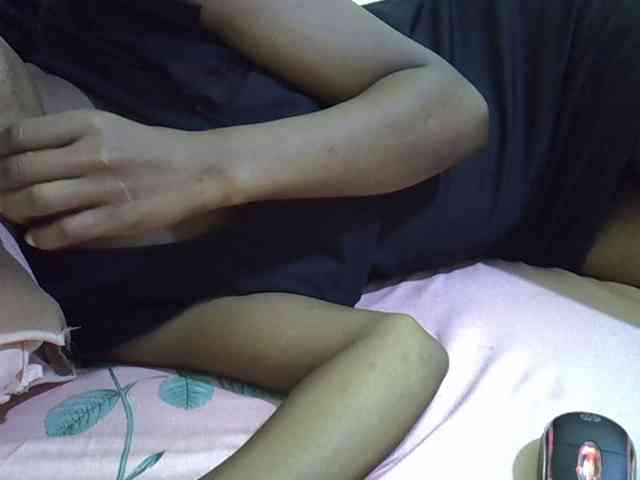 Hotdreamteen001 webcam