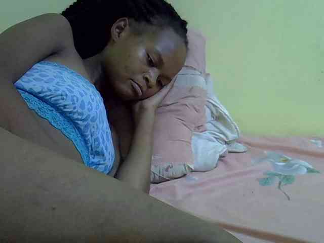 Hotdreamteen001 webcam