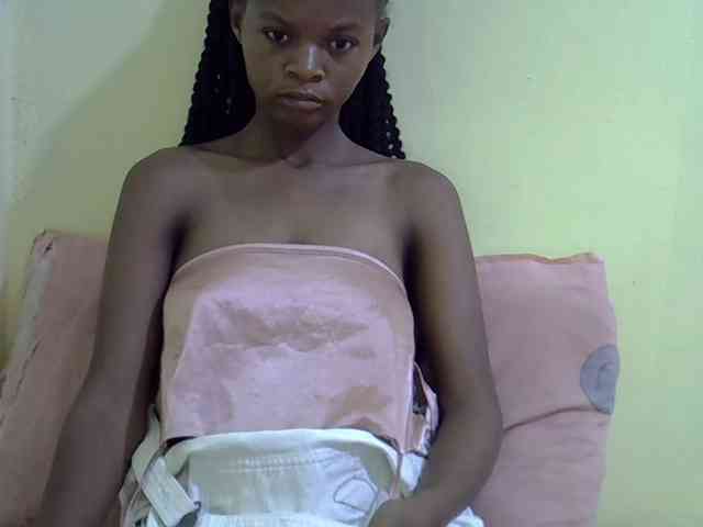 Hotdreamteen001 webcam