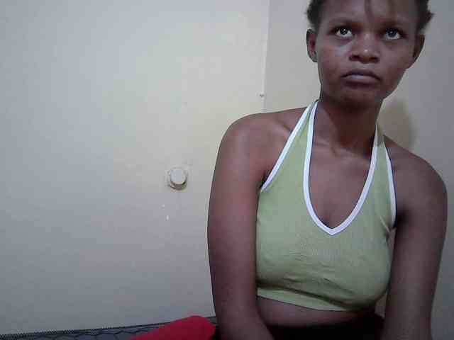 Hotdreamteen001 webcam