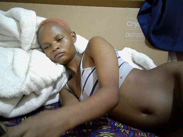 Hotdreamteen001 webcam