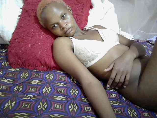 Hotdreamteen001 webcam