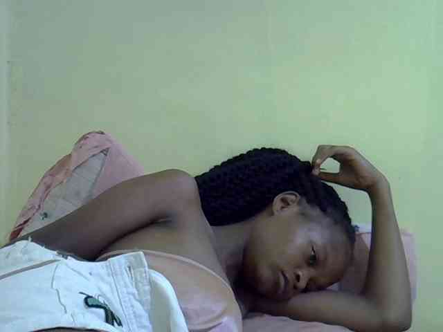 Hotdreamteen001 webcam