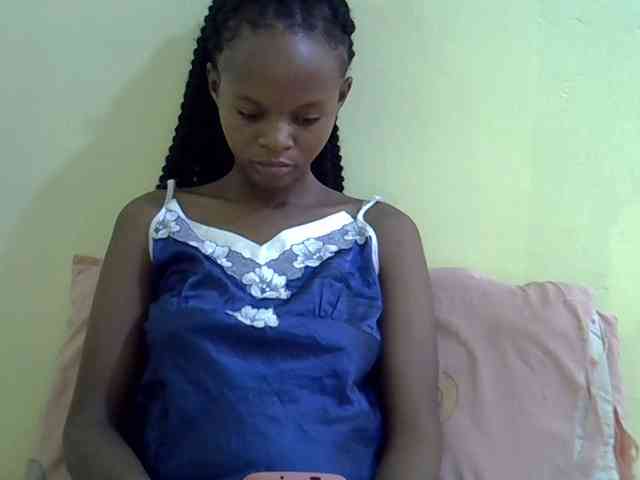 Hotdreamteen001 webcam