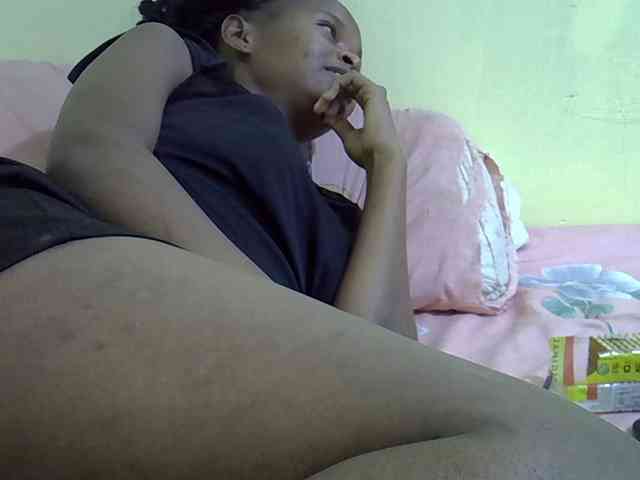 Hotdreamteen001 webcam