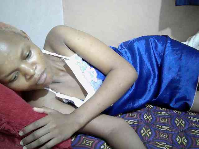 Hotdreamteen001 webcam