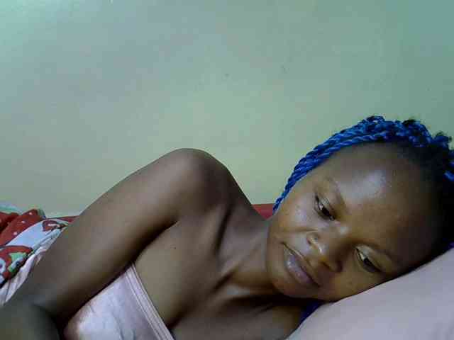 Hotdreamteen001 webcam