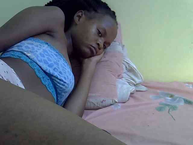 Hotdreamteen001 webcam