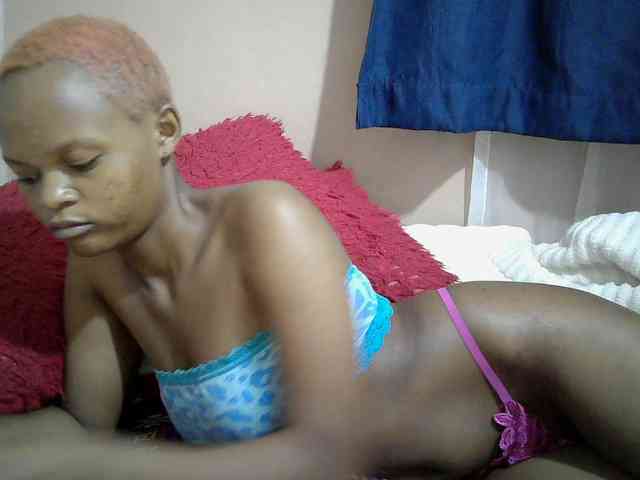 Hotdreamteen001 webcam