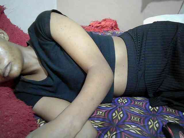 Hotdreamteen001 webcam