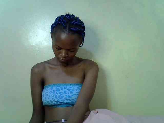 Hotdreamteen001 webcam