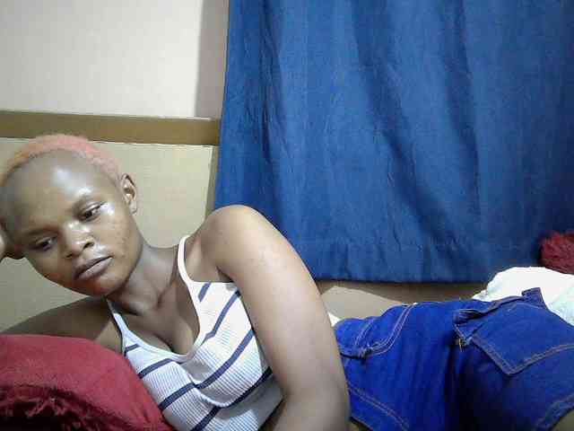 Hotdreamteen001 webcam