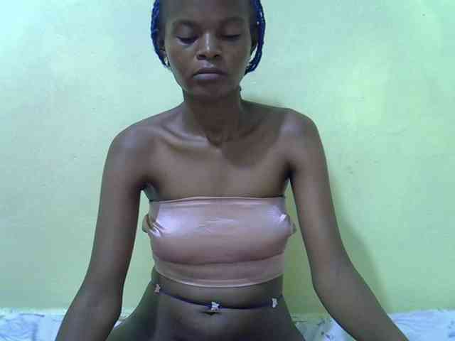 Hotdreamteen001 webcam