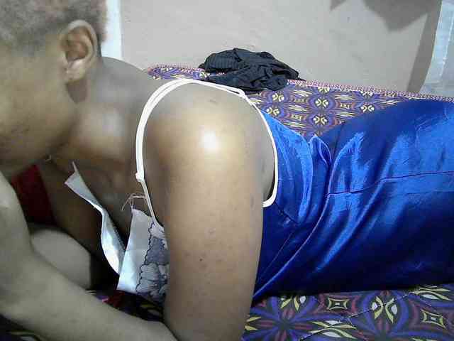 Hotdreamteen001 webcam