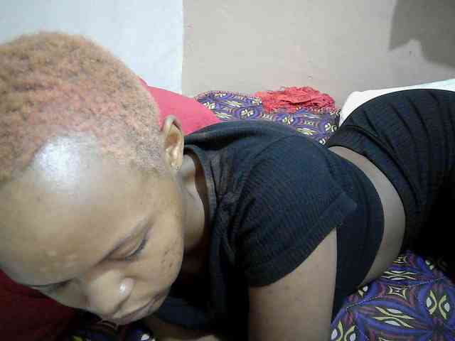 Hotdreamteen001 webcam