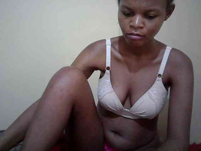 Hotdreamteen001 webcam