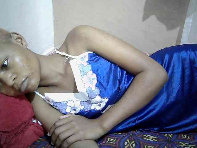 Hotdreamteen001 webcam