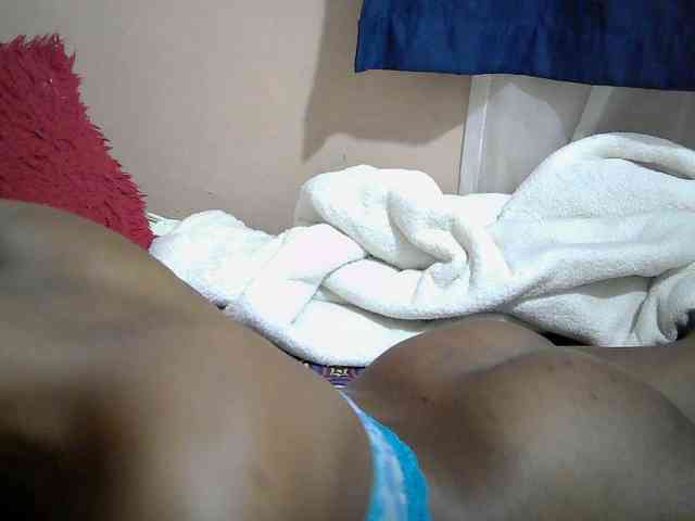 Hotdreamteen001 webcam