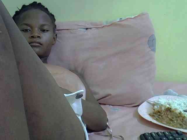 Hotdreamteen001 webcam