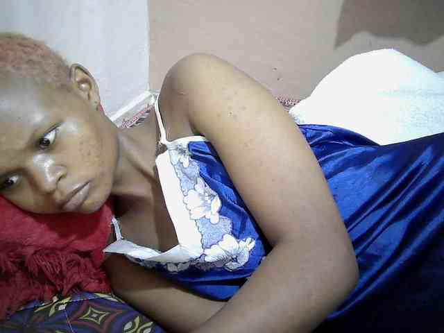 Hotdreamteen001 webcam