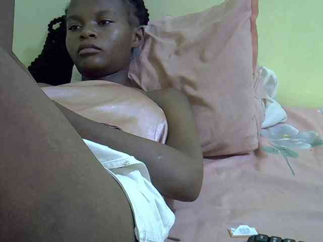 Hotdreamteen001 webcam