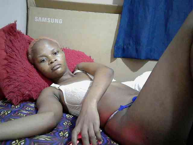 Hotdreamteen001 webcam