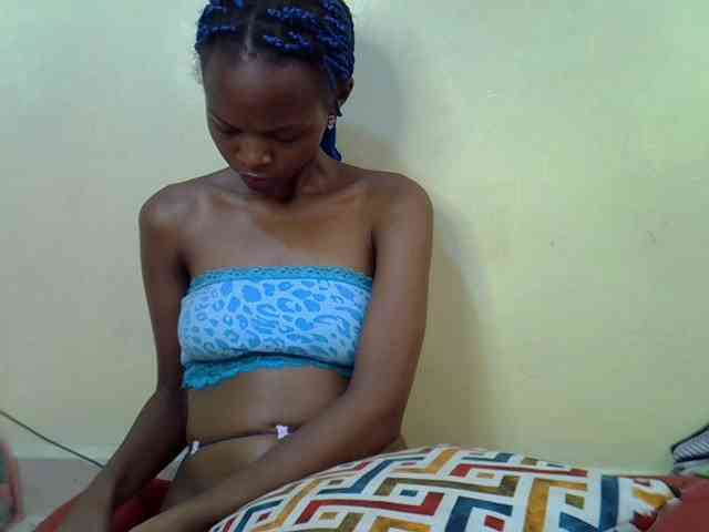 Hotdreamteen001 webcam