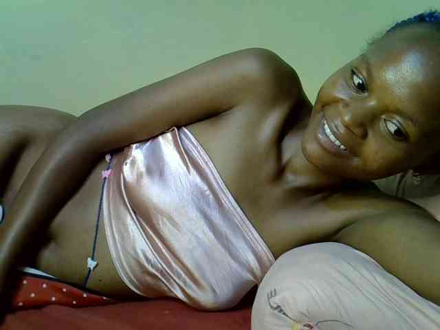 Hotdreamteen001 webcam