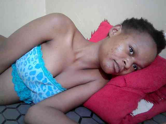 Hotdreamteen001 webcam