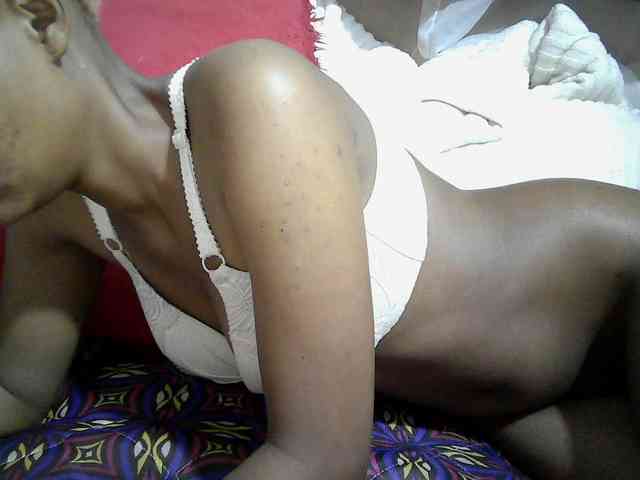 Hotdreamteen001 webcam