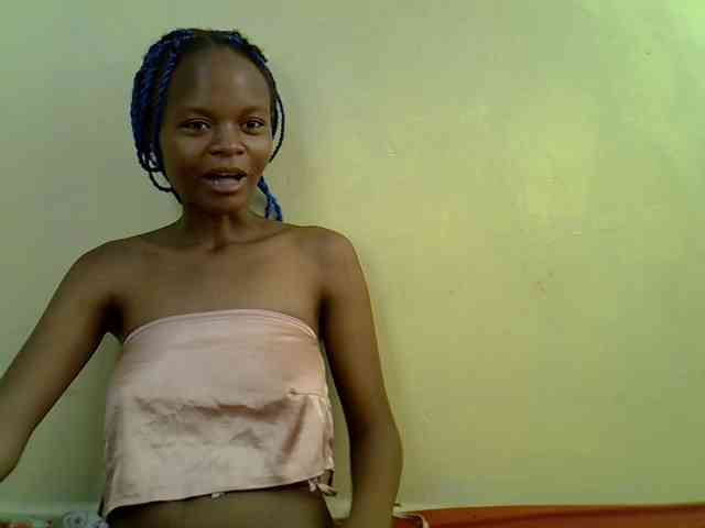 Hotdreamteen001 webcam