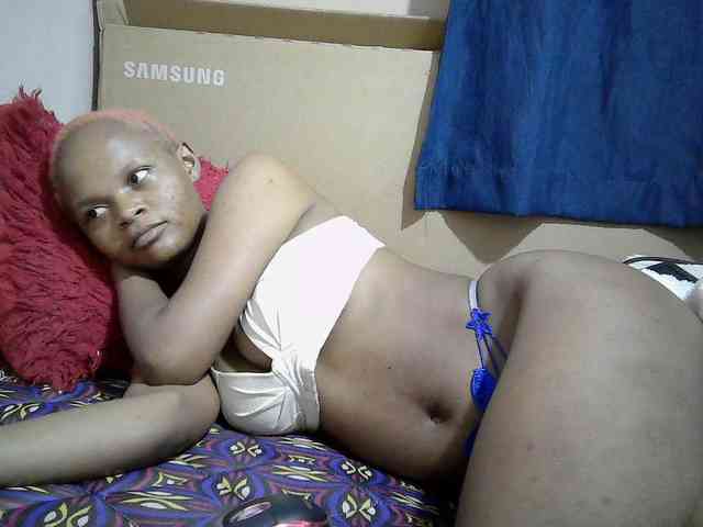 Hotdreamteen001 webcam