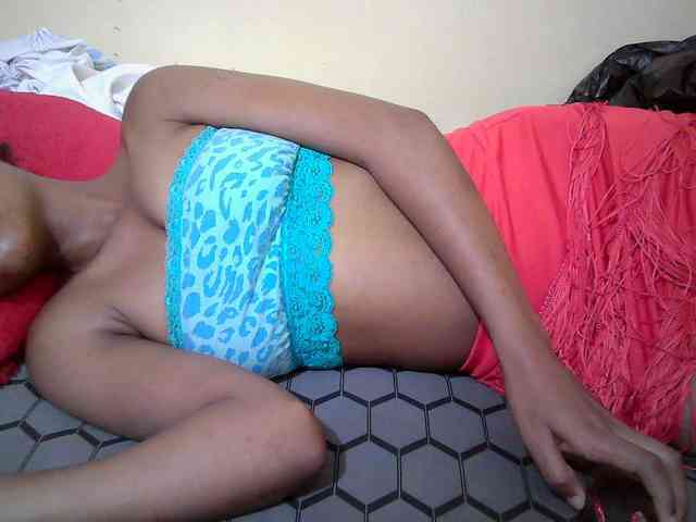 Hotdreamteen001 webcam